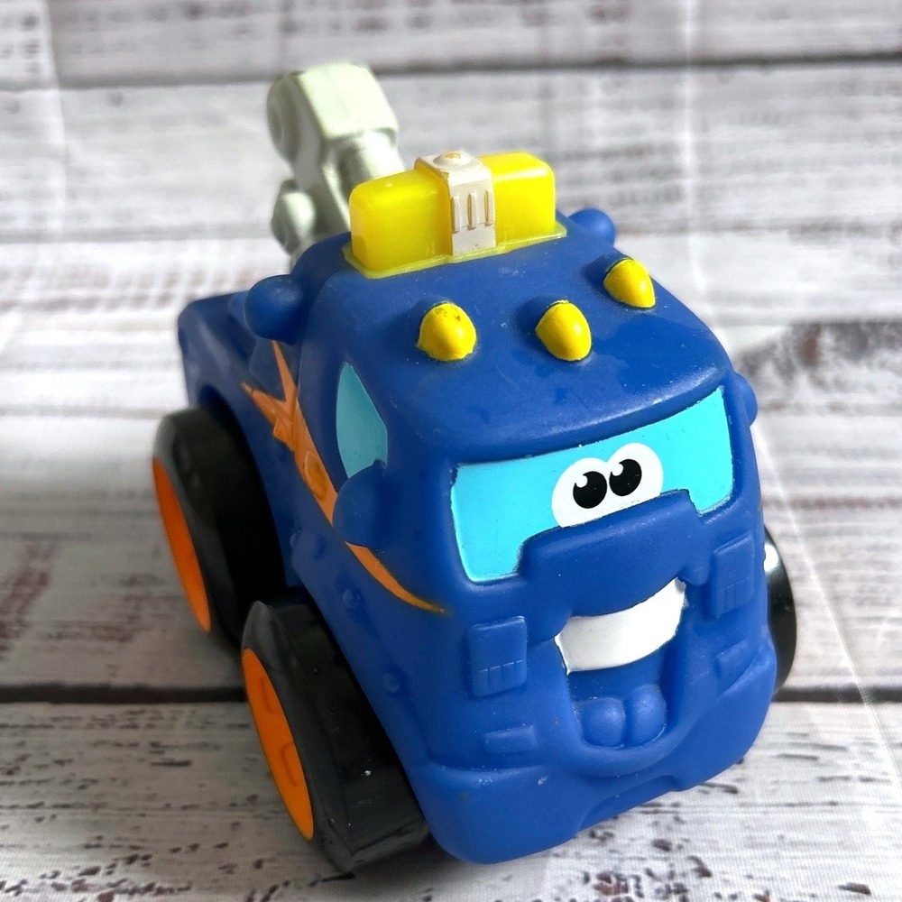 Hasbro Tonka Talking Tow Truck Chuck Friend Big 5" Blue Sounds‎ 2008 Tested